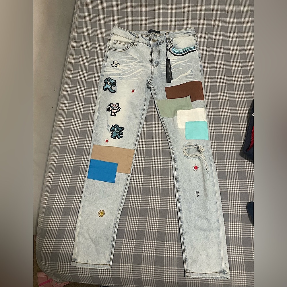 Men's Blue Dancing Bear-embroidered Patchwork Denim Jeans